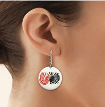 Charger l'image dans la galerie, Enchanted owl Inuit earrings