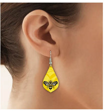 Charger l'image dans la galerie, Gilakas'la (Thank You) Gallery Dangle Earrings by Indigenous Artist Adam Lewis