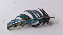 Load image into Gallery viewer, Alloy Broach with beautiful feather design - North of Fifty Indigenous Boutique
