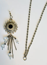 Charger l&#39;image dans la galerie, Necklace with detachable tassle pendant and snap
