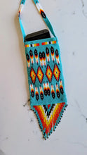 Load image into Gallery viewer, North of Fifty 0 beaded purse
