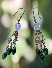 Load image into Gallery viewer, Elegant Green Earrings
