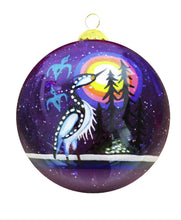 Charger l'image dans la galerie, Crane indigenous ornament by James Jacko Canada
