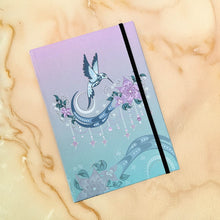 Charger l'image dans la galerie, Hummingbird artwork by Deanne Samuel - 192 page Journal -
