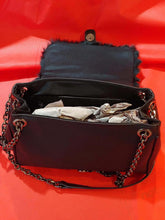 Charger l&#39;image dans la galerie, Faux Fur Jeane &amp; Jax Messenger Bag - North of Fifty Indigenous Boutique
