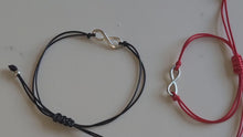 Charger et lire la vidéo dans la visionneuse de la Galerie, Bracelets Infinity 2 rangs réglables en rouge ou noir
