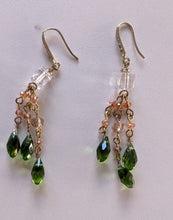 Load image into Gallery viewer, Elegant Green Earrings
