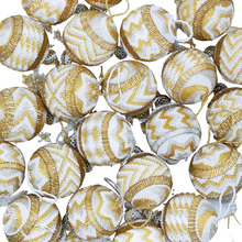 Charger l'image dans la galerie, Hand-Beaded Christmas Ornaments
