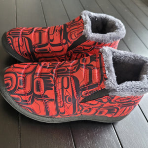 Women's Slip Ons in 2 different designs, red or black